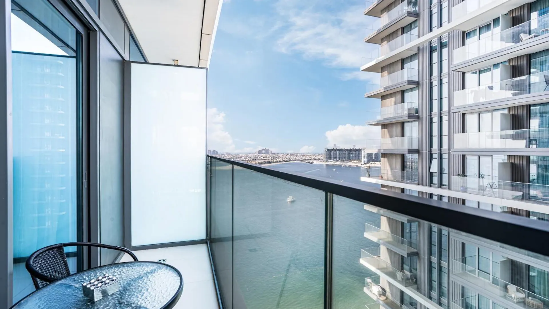 Stunning Beachfront Home With Panoramic Sea Views Dubái 0*,