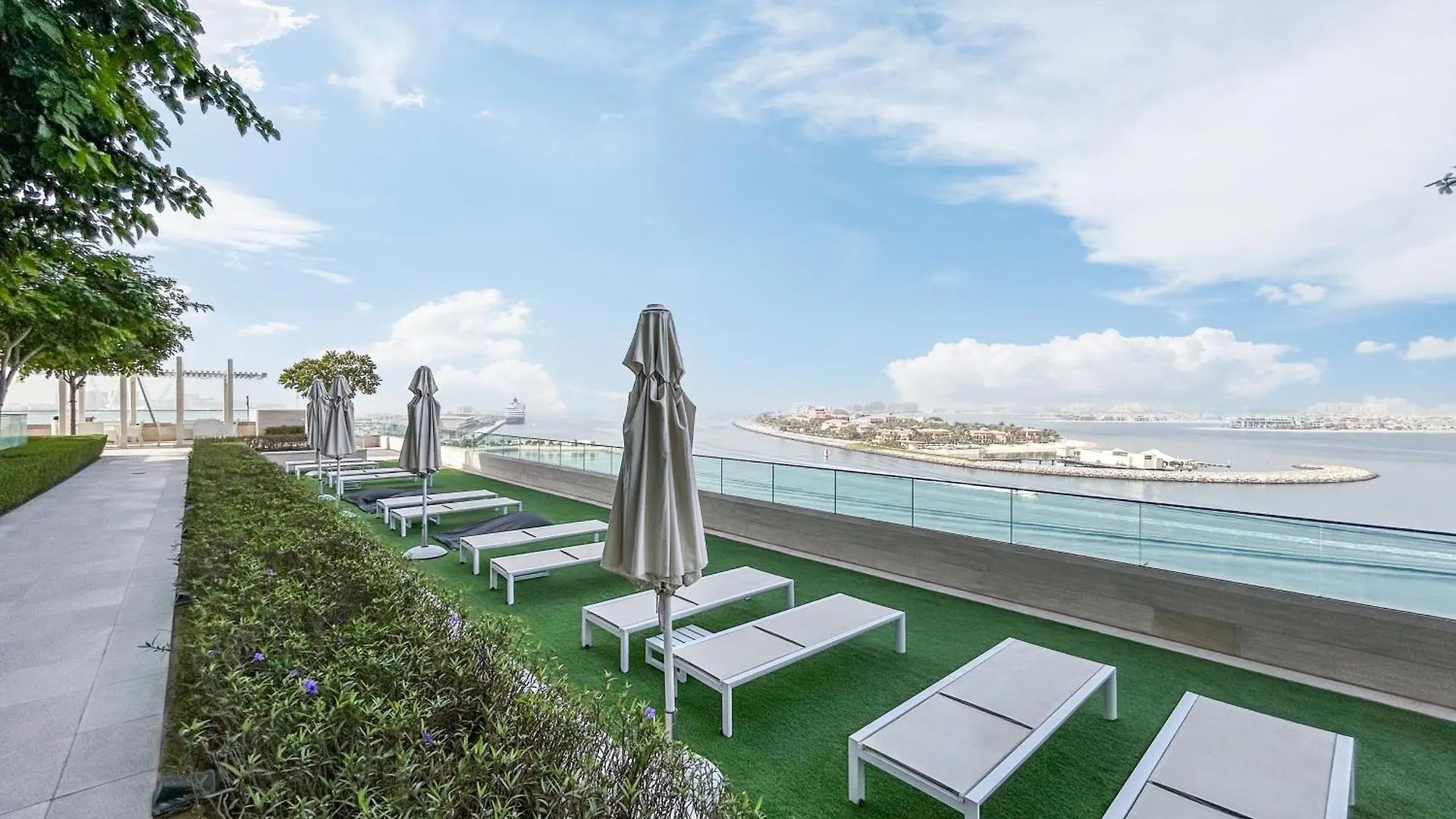 Stunning Beachfront Home With Panoramic Sea Views Dubái Apartamento
