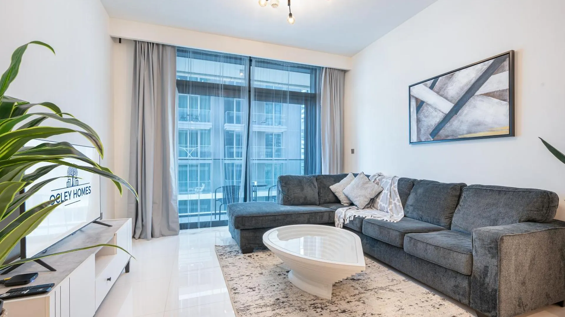 Apartment Stunning Beachfront Home With Panoramic Sea Views Dubai