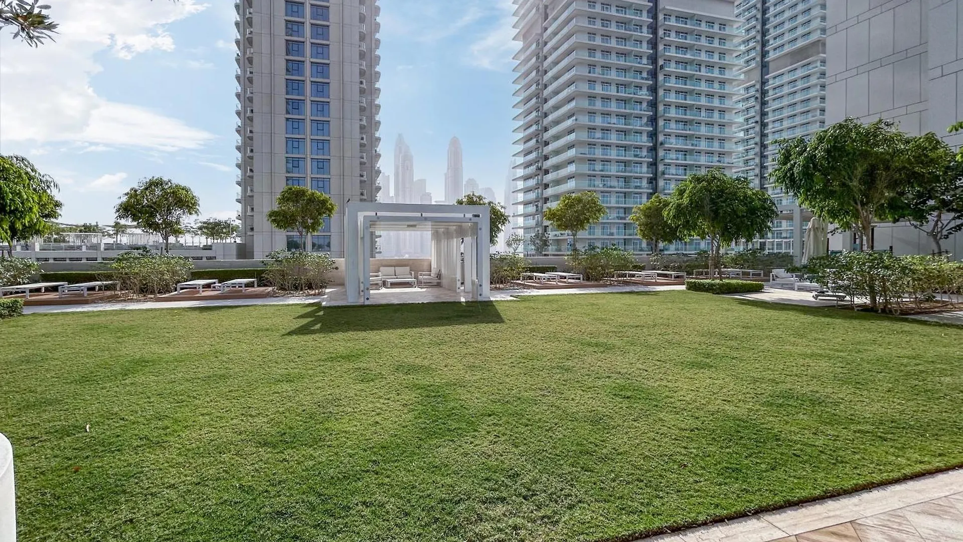 Apartment Stunning Beachfront Home With Panoramic Sea Views Dubai